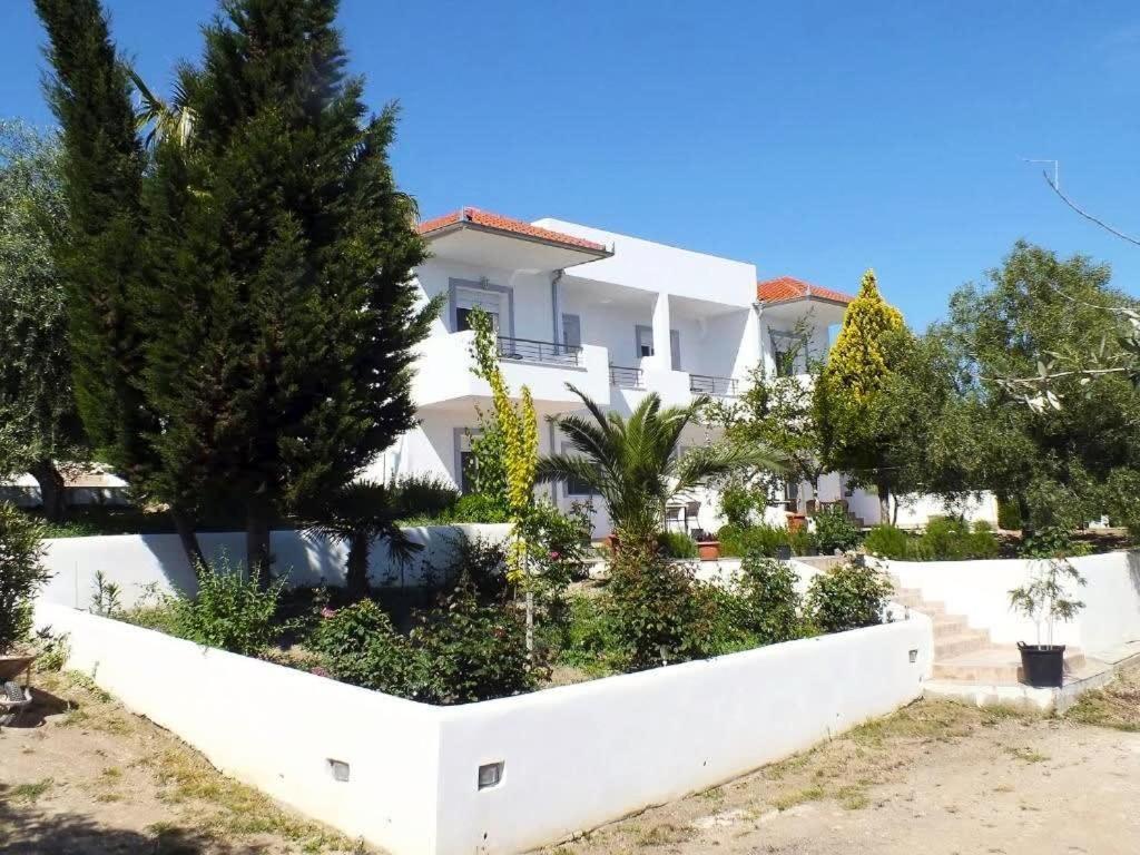 Thasos Seaside Serenity - Seaview & Garden Nests Apartman Asztrída Kültér fotó